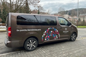 Nechte se hýčkat už od samého začátku a využijte náš hotelový transfer!