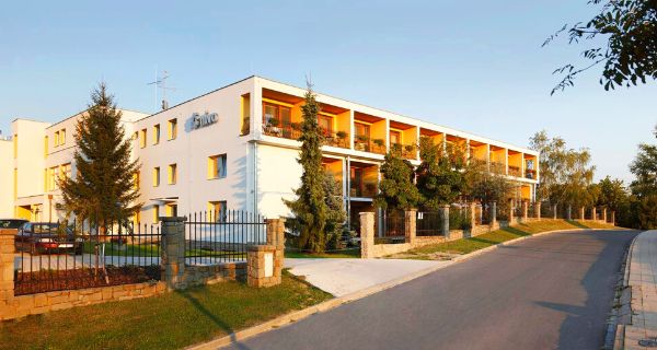 Nabídka ubytování v Lázeňském a wellness hotelu NIVAMARE Luhačovice